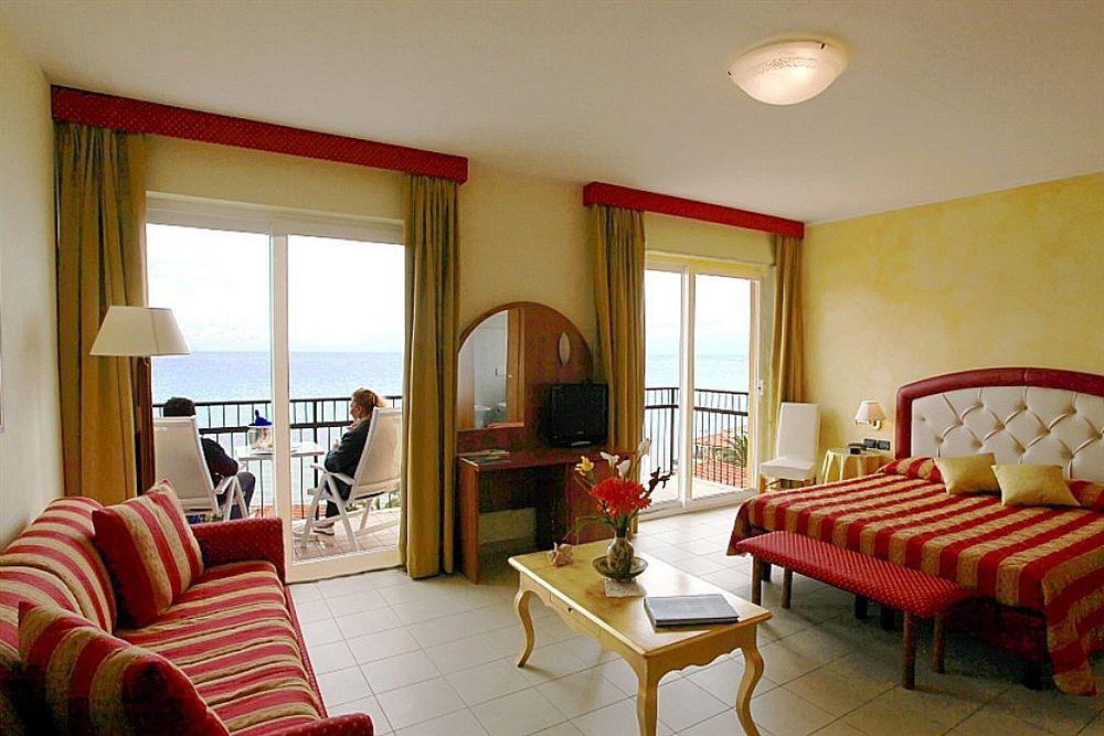 Piccolo Hotel Diano Marina Eksteriør billede