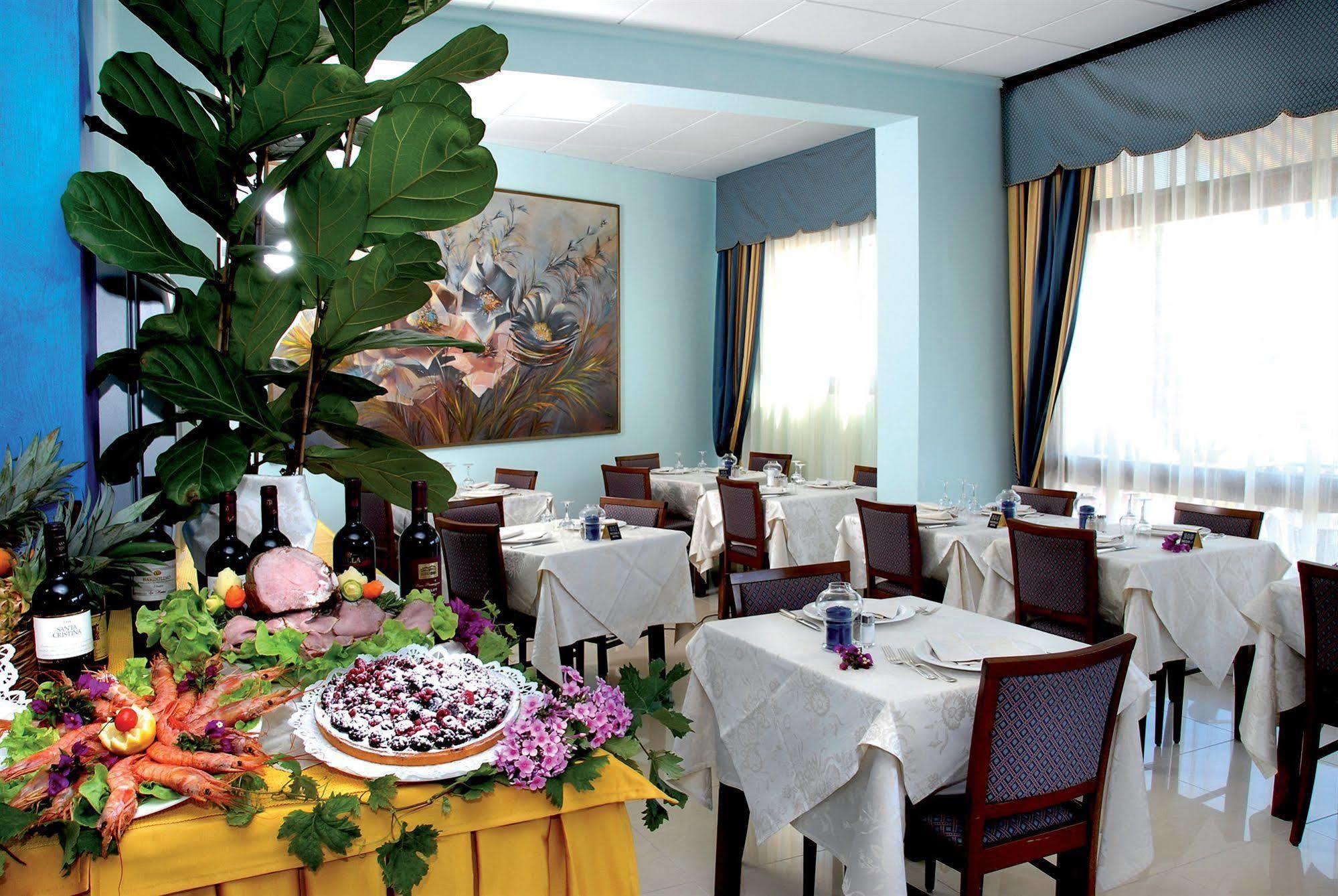 Piccolo Hotel Diano Marina Eksteriør billede